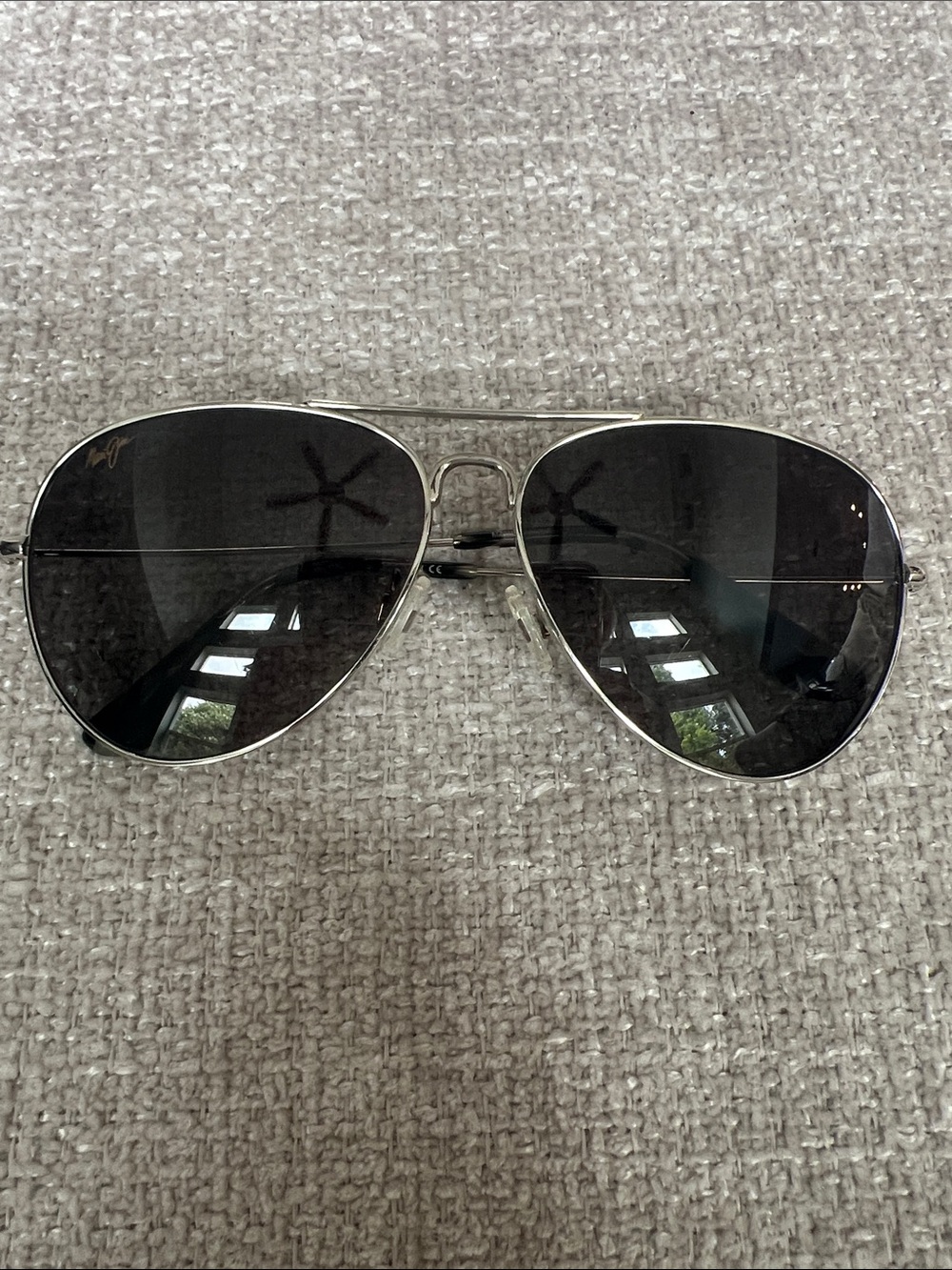 MAUI JIM MAVERICKS AVIATOR POLARIZED SUNGLASSES NEVER WORN - Picture 2 of 6